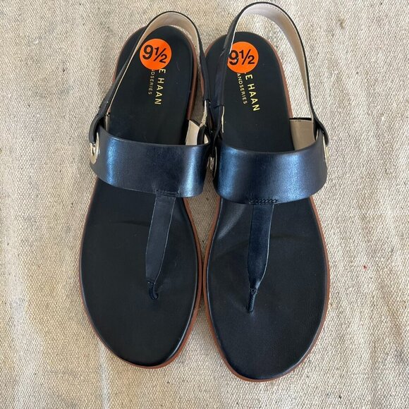 Cole Haan Woman's Black Leather Ainslee T-Strap Thong Sandals Sz 9.5 - Picture 1 of 5